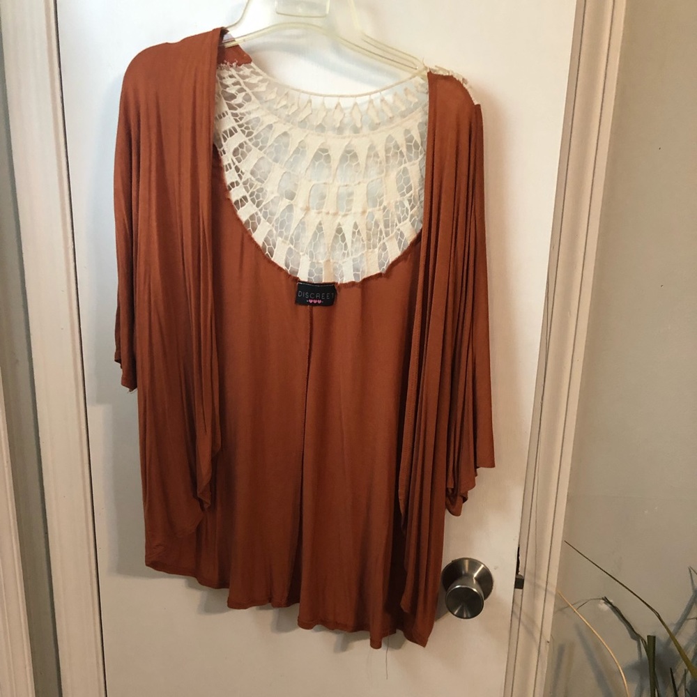 Discreet cardigan